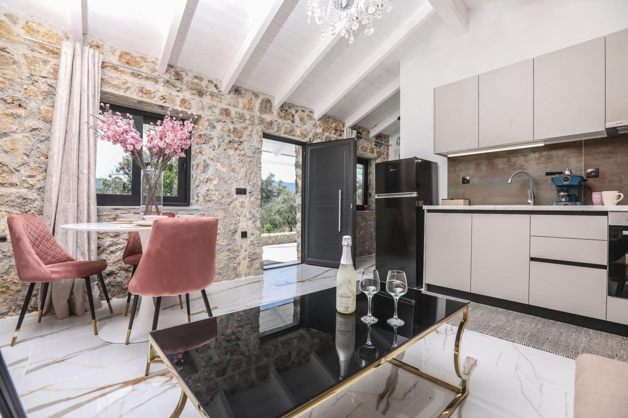 Vilă Rans Luxury & In Corfu With Swimming Pool
